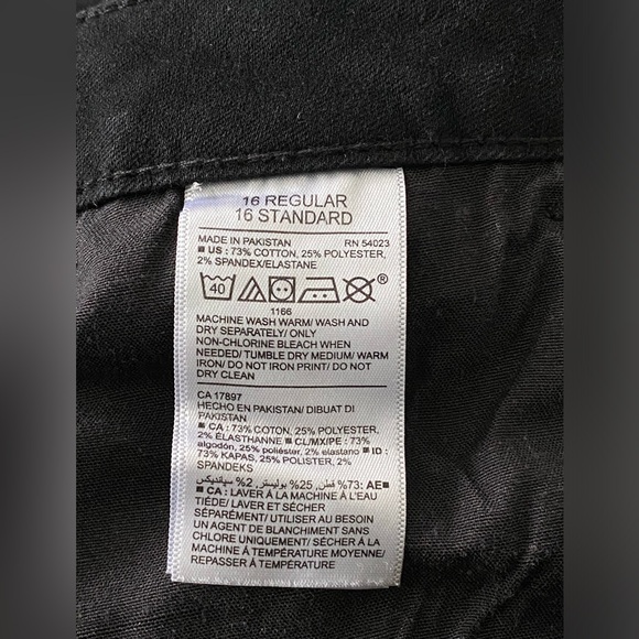 Old Navy Black Denim Pants - Picture 4 of 4